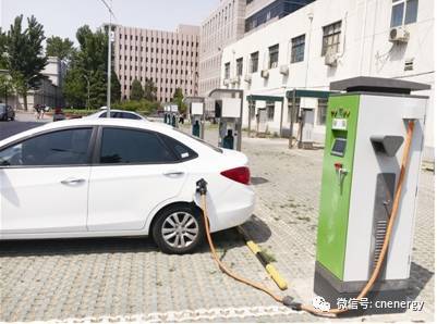 象牙塔內，電動車的現實依舊“骨感”.jpg