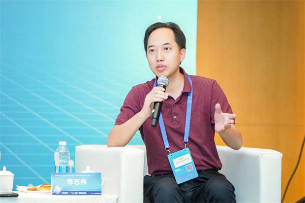 “Li+學社”高端對話：警惕全球化機遇下，鋰電企業的出海挑戰和技術迭代風險