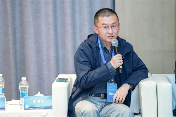 “Li+學社”高端對話：警惕全球化機遇下，鋰電企業的出海挑戰和技術迭代風險
