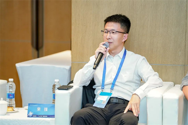 “Li+學社”高端對話：警惕全球化機遇下，鋰電企業的出海挑戰和技術迭代風險
