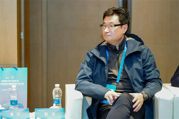 “Li+學社”高端對話：警惕全球化機遇下，鋰電企業的出海挑戰和技術迭代風險