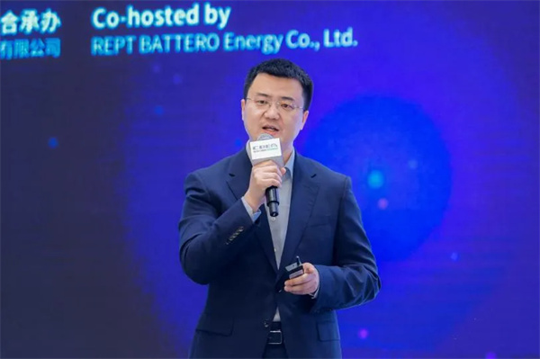 展灣科技亮相CIBF2024，為電池行業注入數智動力