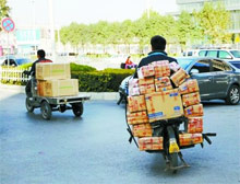 快遞員：電動自行車維系著職業規劃